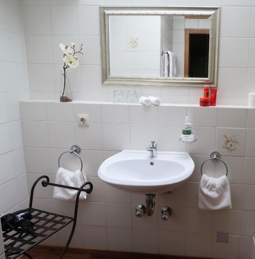 Hotel Garni Bellevue Bad Fussing Luaran gambar
